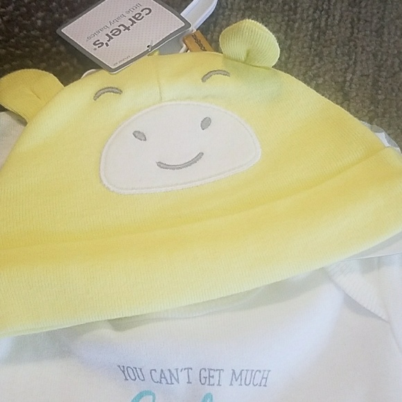 Neutral onesie set with hat - Picture 2 of 6